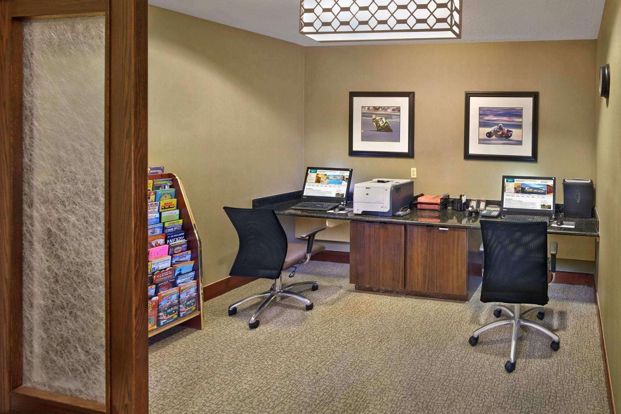 Homewood By Hilton Daytona Speedway-airport Hotel Daytona Beach