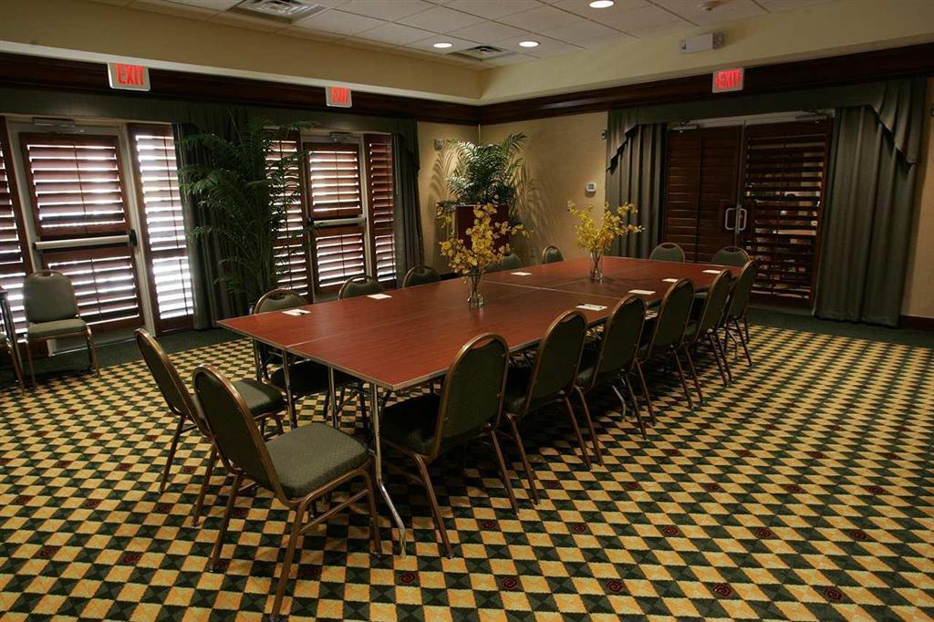 Homewood By Hilton Daytona Speedway-airport Hotel 3*