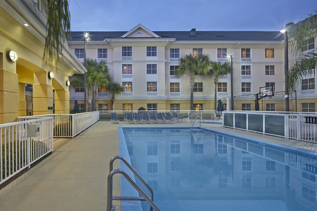 Homewood By Hilton Daytona Speedway-airport Hotel